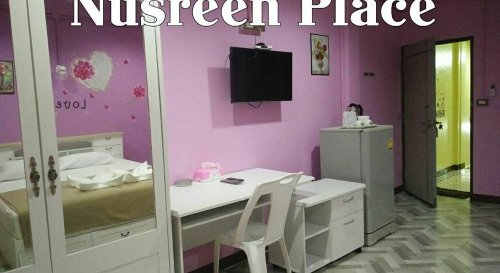 Nusreen Place Бангкок Екстер'єр фото